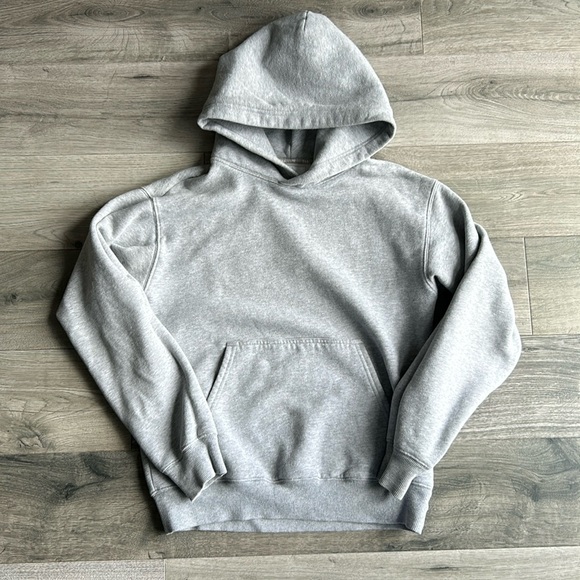 Aritzia Sweaters - Aritzia TNA Cozy Fleece Perfect Hoodie